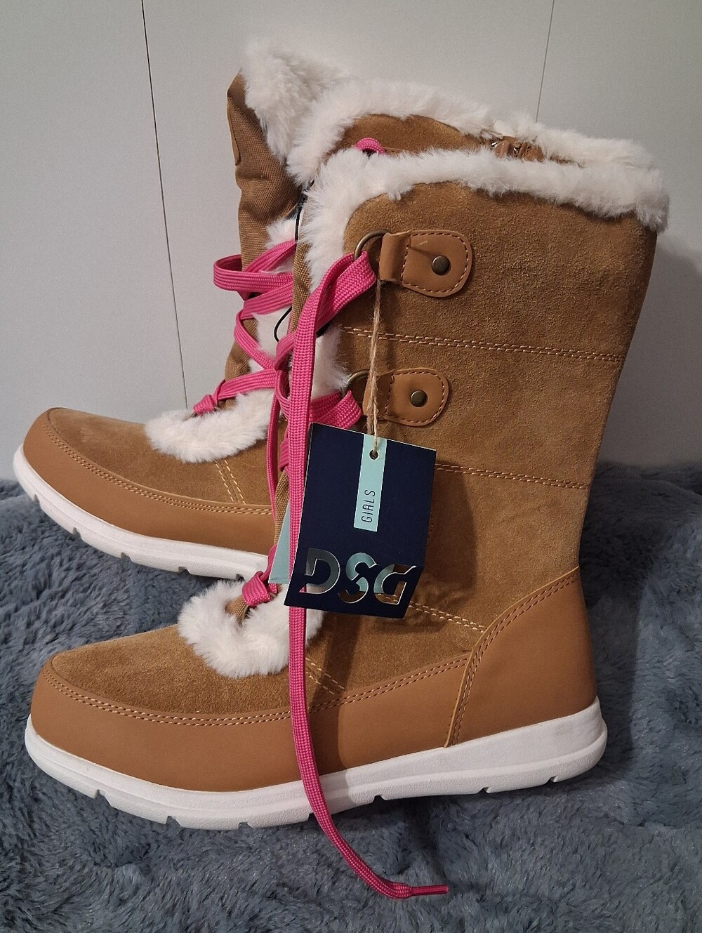 DSG Soft Suede Winter Snow Boots 3M Insulate Girls 5/Women's 7 NWT